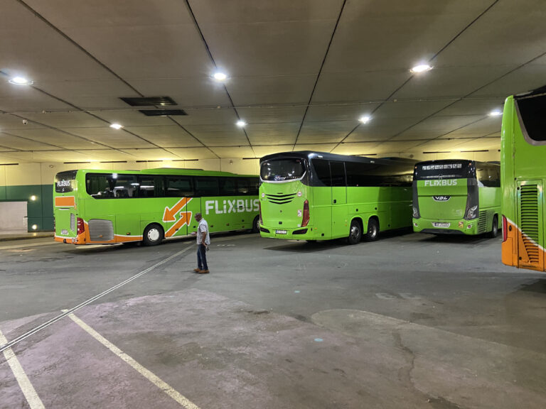 FlixBusで何度も乗った僕がぶっちゃけるヨーロッパ夜行バスの実態